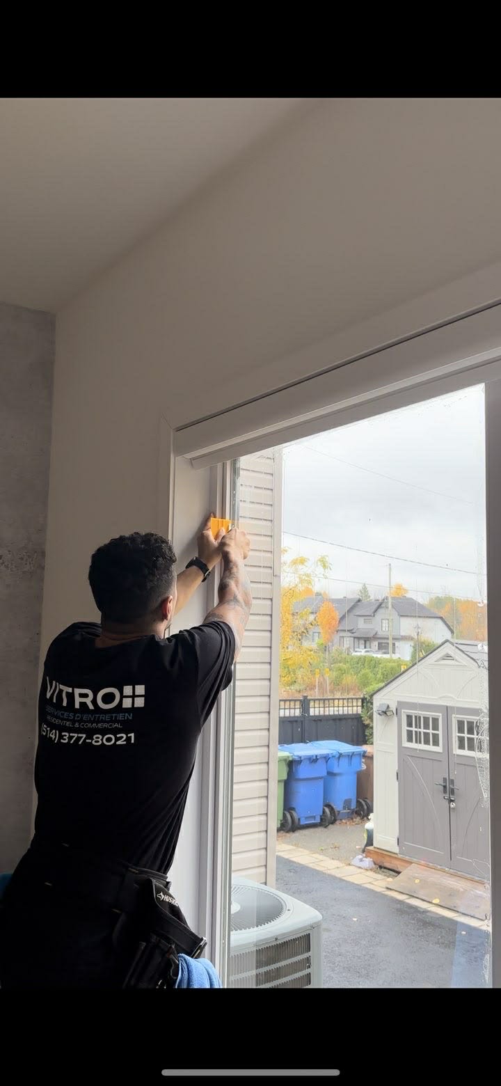 Installation de la pellicule par un technicien VITRO
